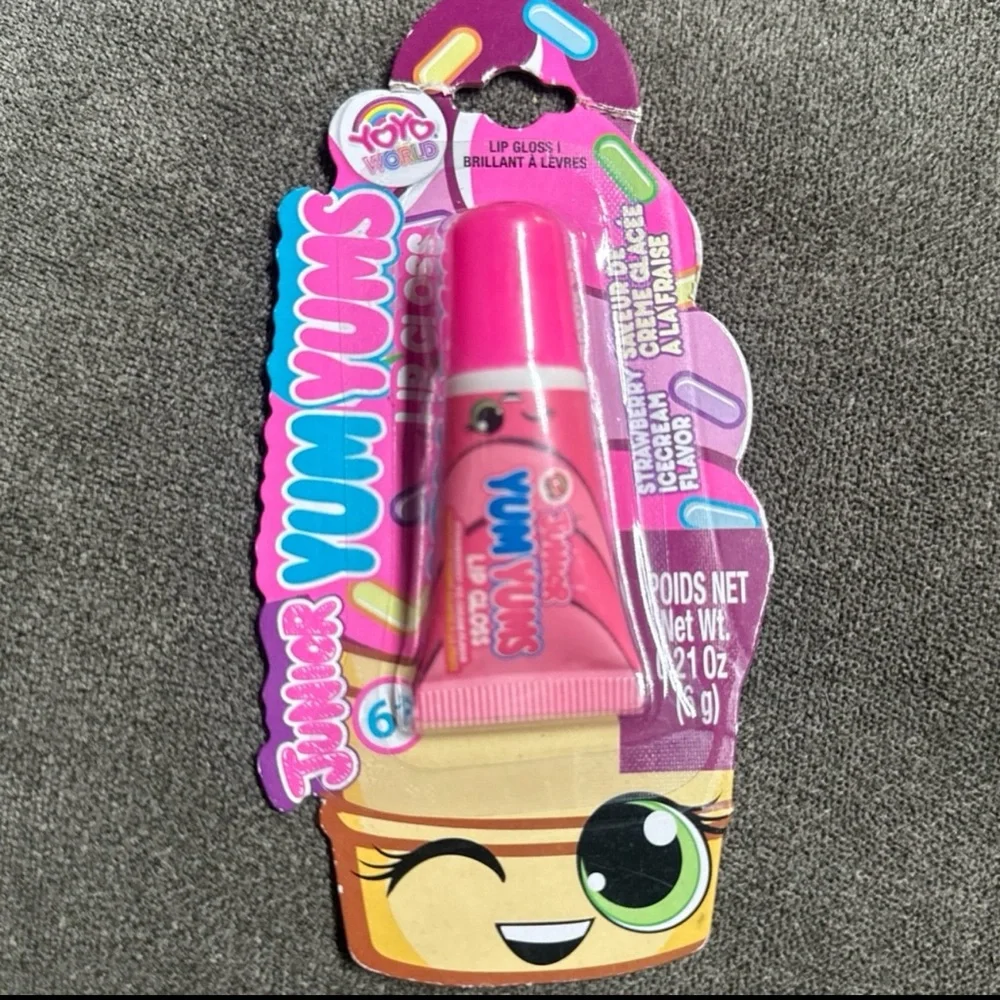 🍇🍓 Junior Yum Yums Flavored Lip Gloss 🍓🍇